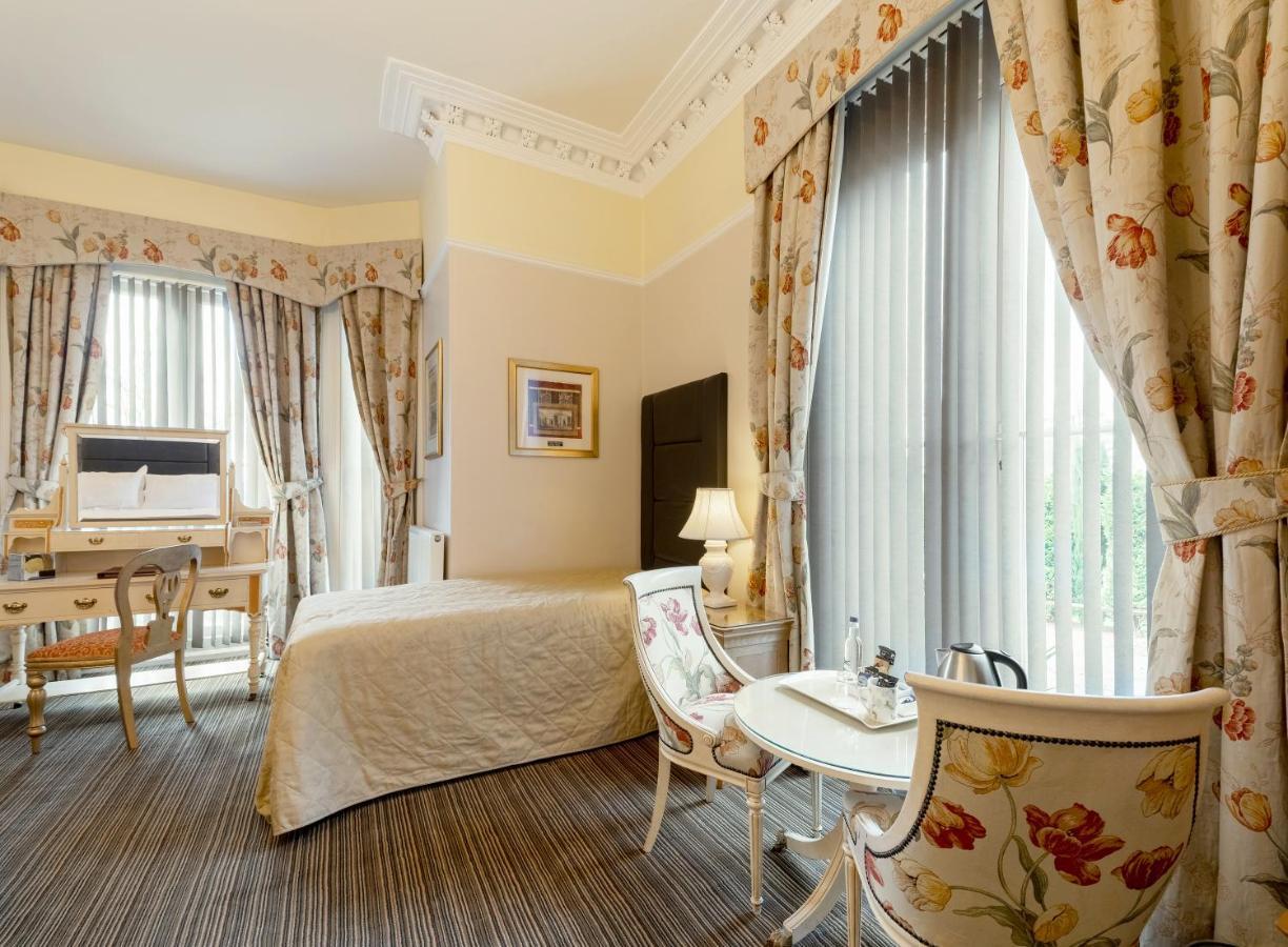 Charades Guest House Hereford Luaran gambar
