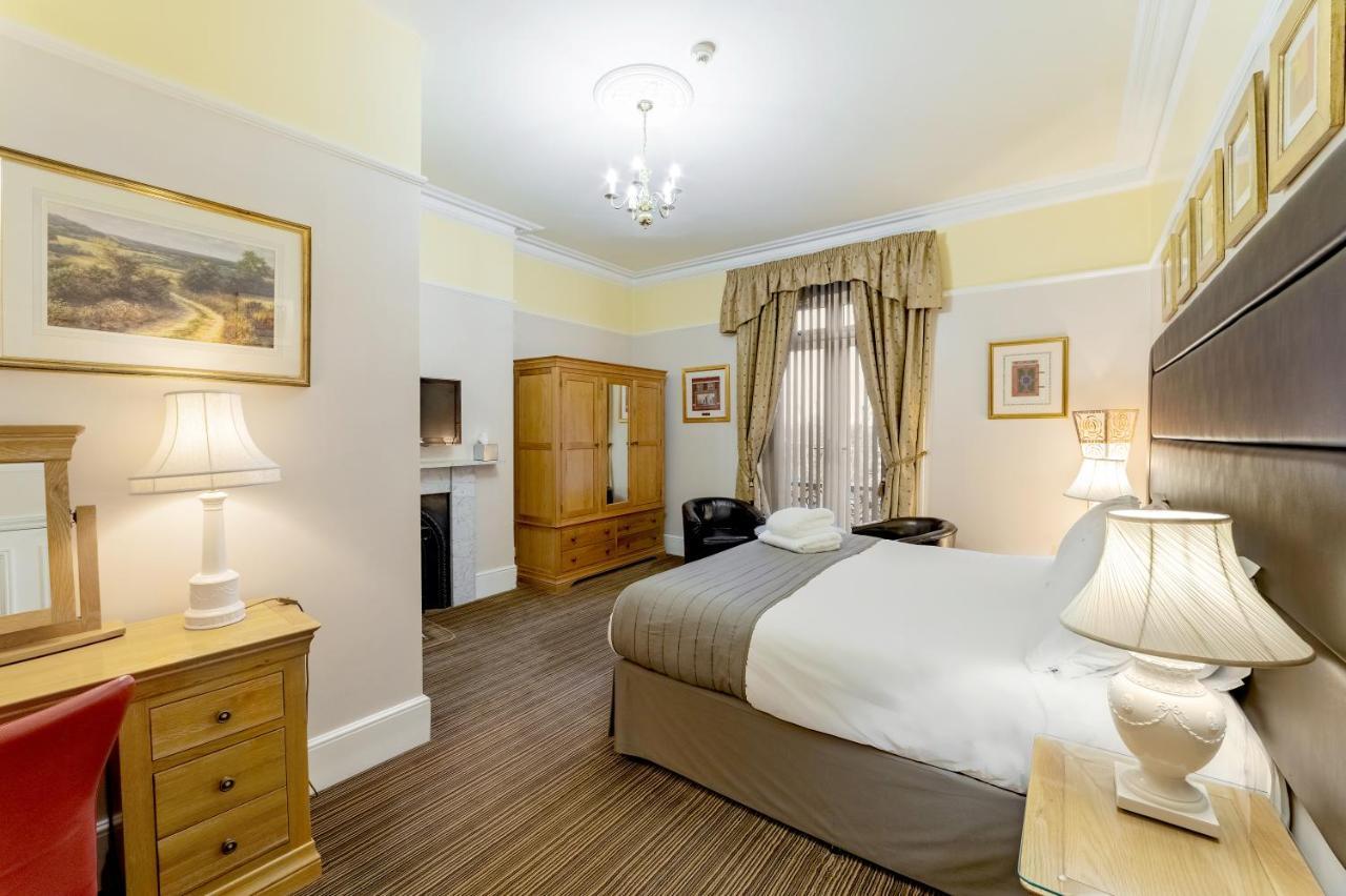 Charades Guest House Hereford Luaran gambar
